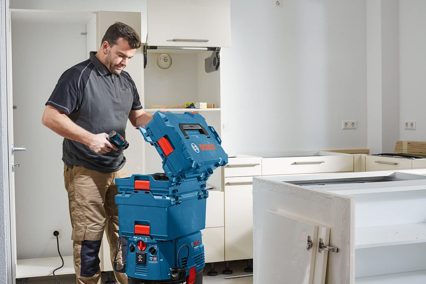  Bosch Professional Coffret De Transport L-BOXX (poids Supportable Jusqu’à 100 Kg, Capacité De Charge Jusqu’à 25 Kg Et Résistance à La Traction De 50 Kg, Matériau : Plastique ABS, Plastique PA6)