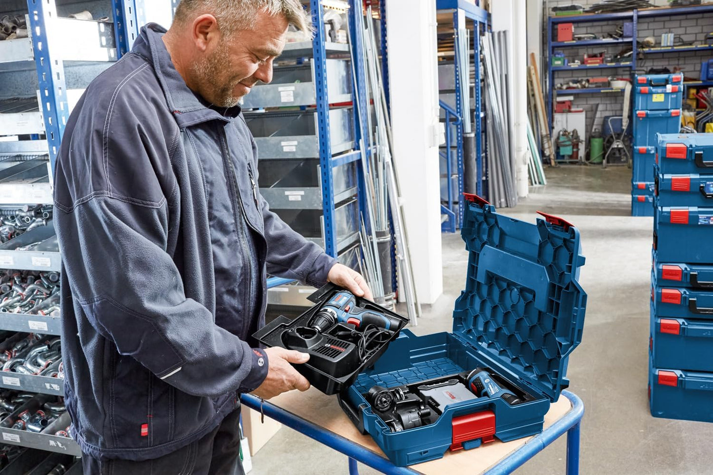  Bosch Professional Coffret De Transport L-BOXX (poids Supportable Jusqu’à 100 Kg, Capacité De Charge Jusqu’à 25 Kg Et Résistance à La Traction De 50 Kg, Matériau : Plastique ABS, Plastique PA6)