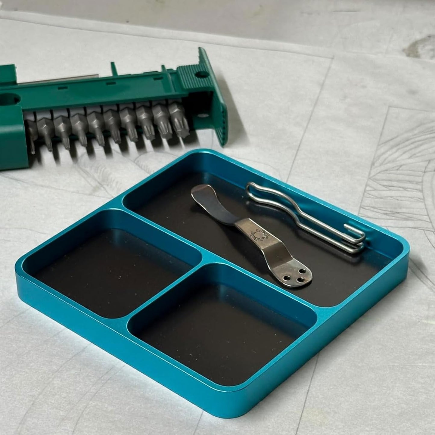  Plateau D'atelier Multifonction En Aluminium - Rangement Sécurisé Pour Pièces De Voiture Miniatures Et Petits Outils - Design Ergonomique Et Portable - Boîte à Outils En Alliage D'aluminium